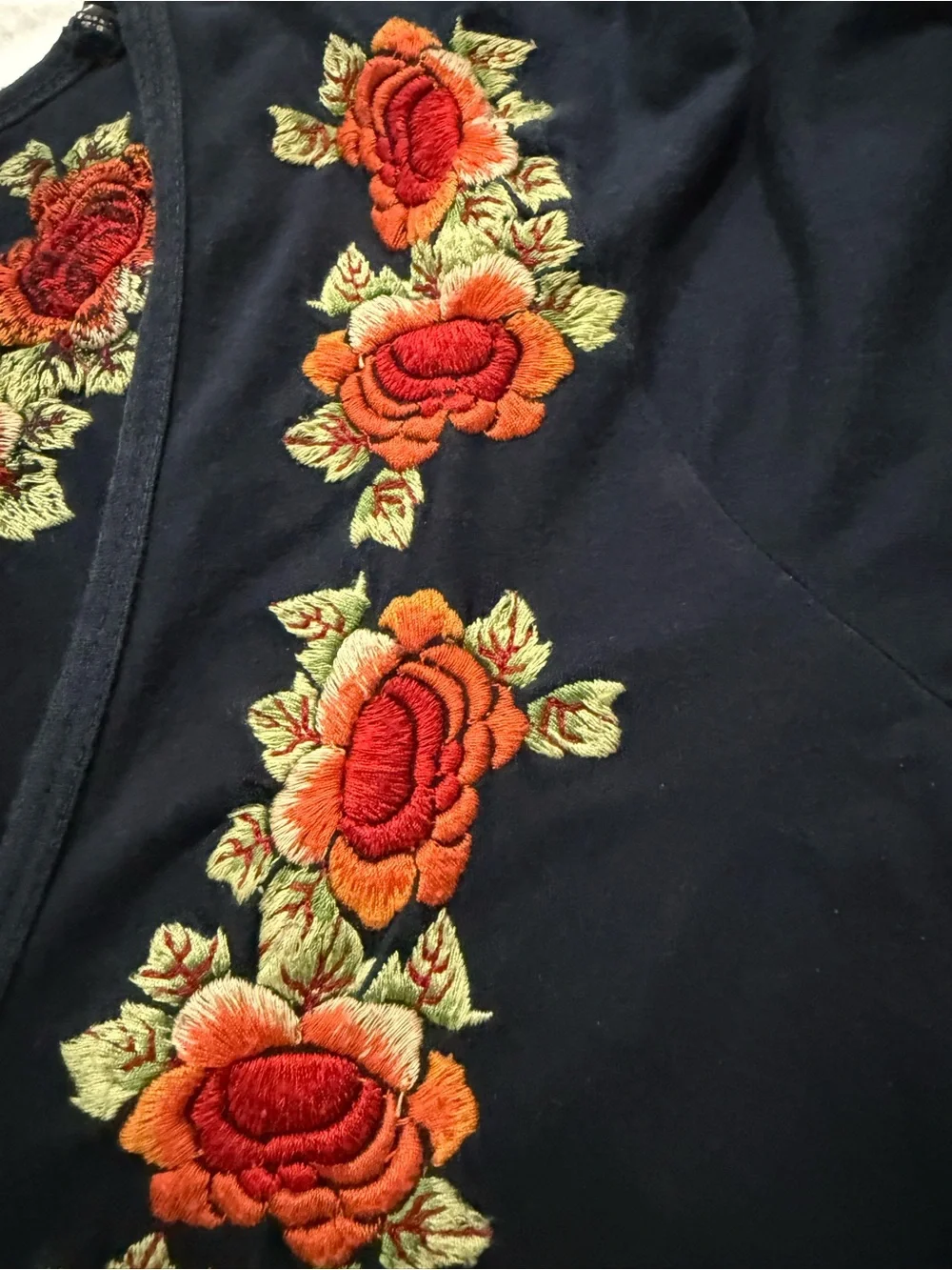 Johnny Was JWLA Navy V-neck Dress with Embroidery; Bird on Back Size S E13 - Picture 3 of 10